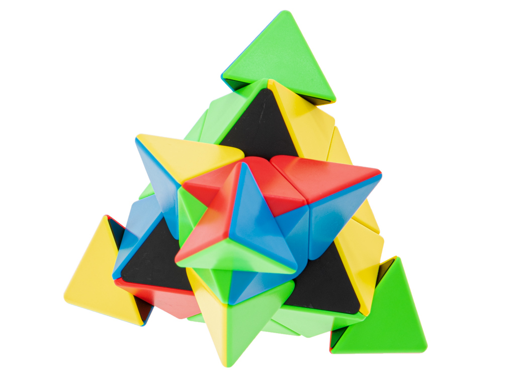 PYRAMINX-puzzle-cube-game-MoYu-97957